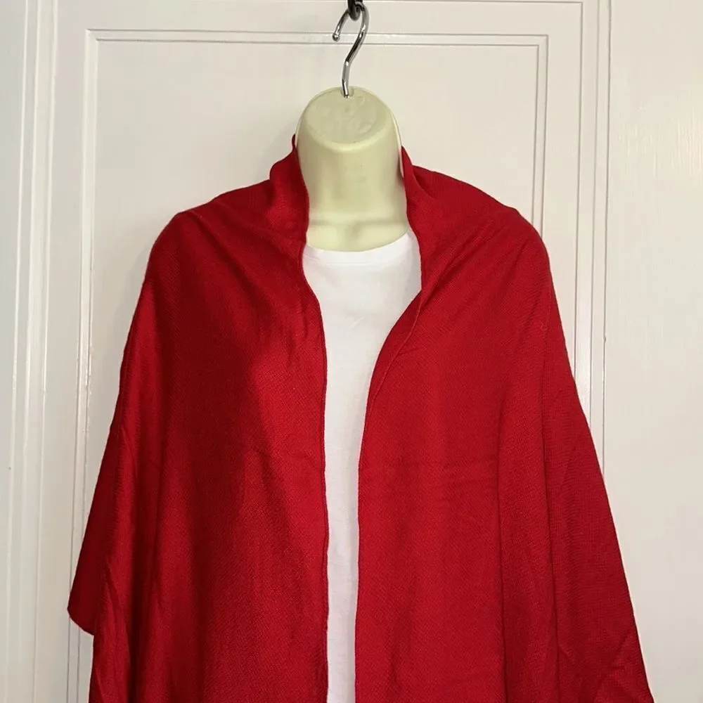 Red shawl/wrap‎ with fringe hem